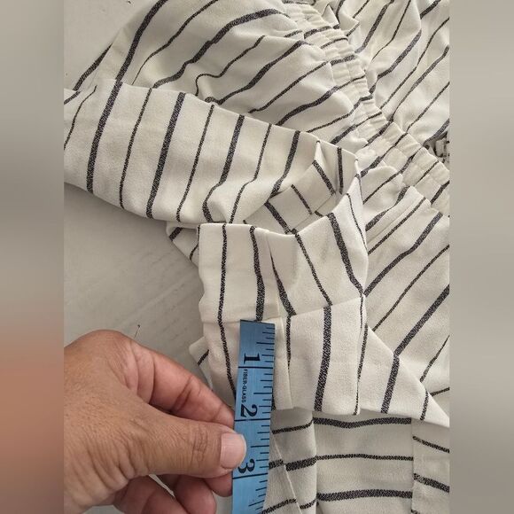 NWT H&M Cut Out Striped Romper In White And Black Size 12 - Picture 4 of 12